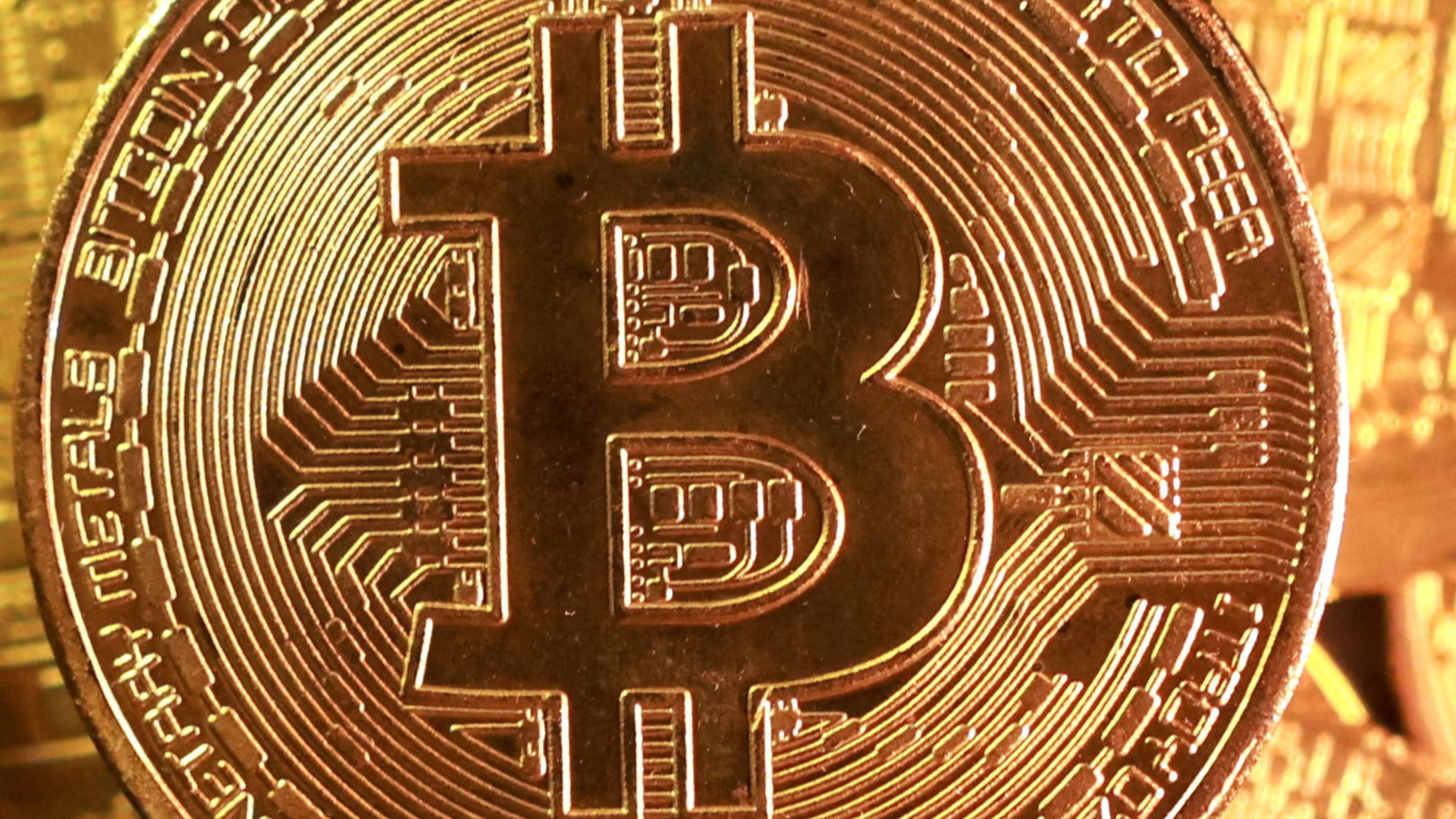 بيتكوين تسجل أعلى مستوى في شهرين متجاوزة 79 ألف دولار على خلفية وقف إطلاق النار بين الولايات المتحدة وإيران
