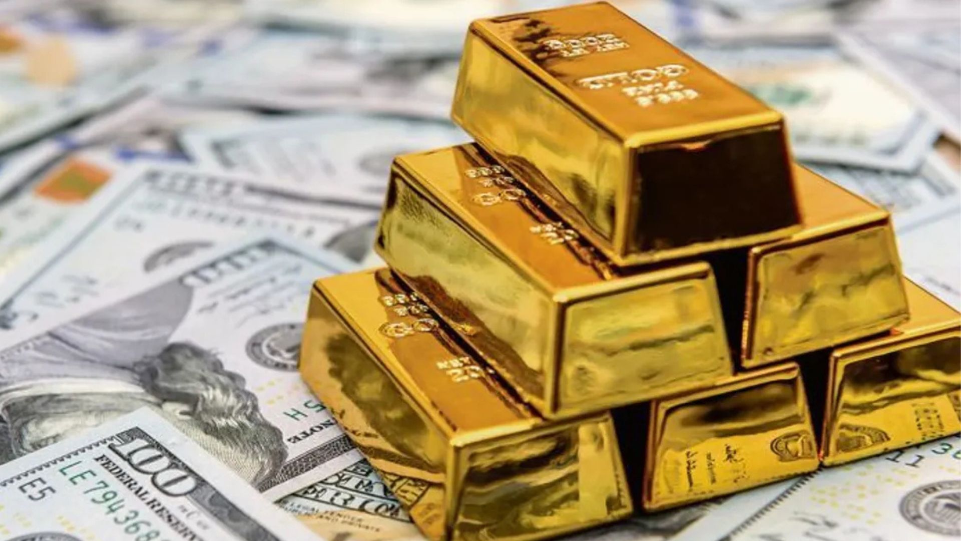 الذهب يواصل خسائره مع تصاعد التوترات في الشرق الأوسط مما يدعم الدولار الأمريكي