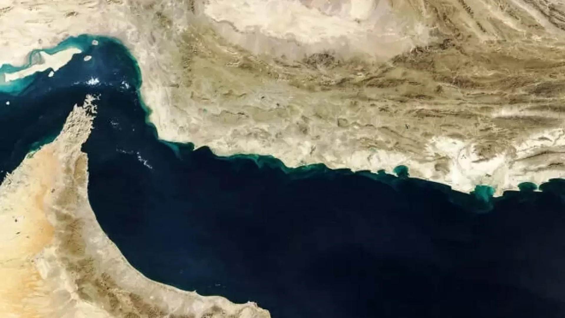 إيران تربط إعادة فتح مضيق هرمز برفع الحصار الأميركي