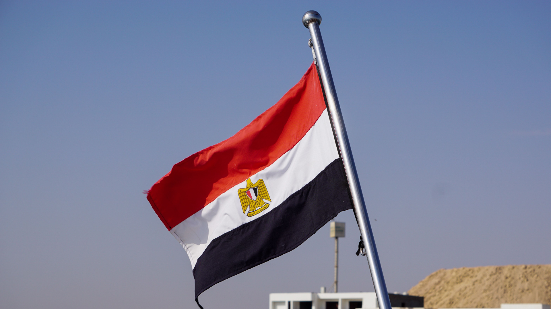 مصر تعتزم طرح 3 مناطق جديدة للتنقيب عن الذهب بالصحراء الشرقية في 2026