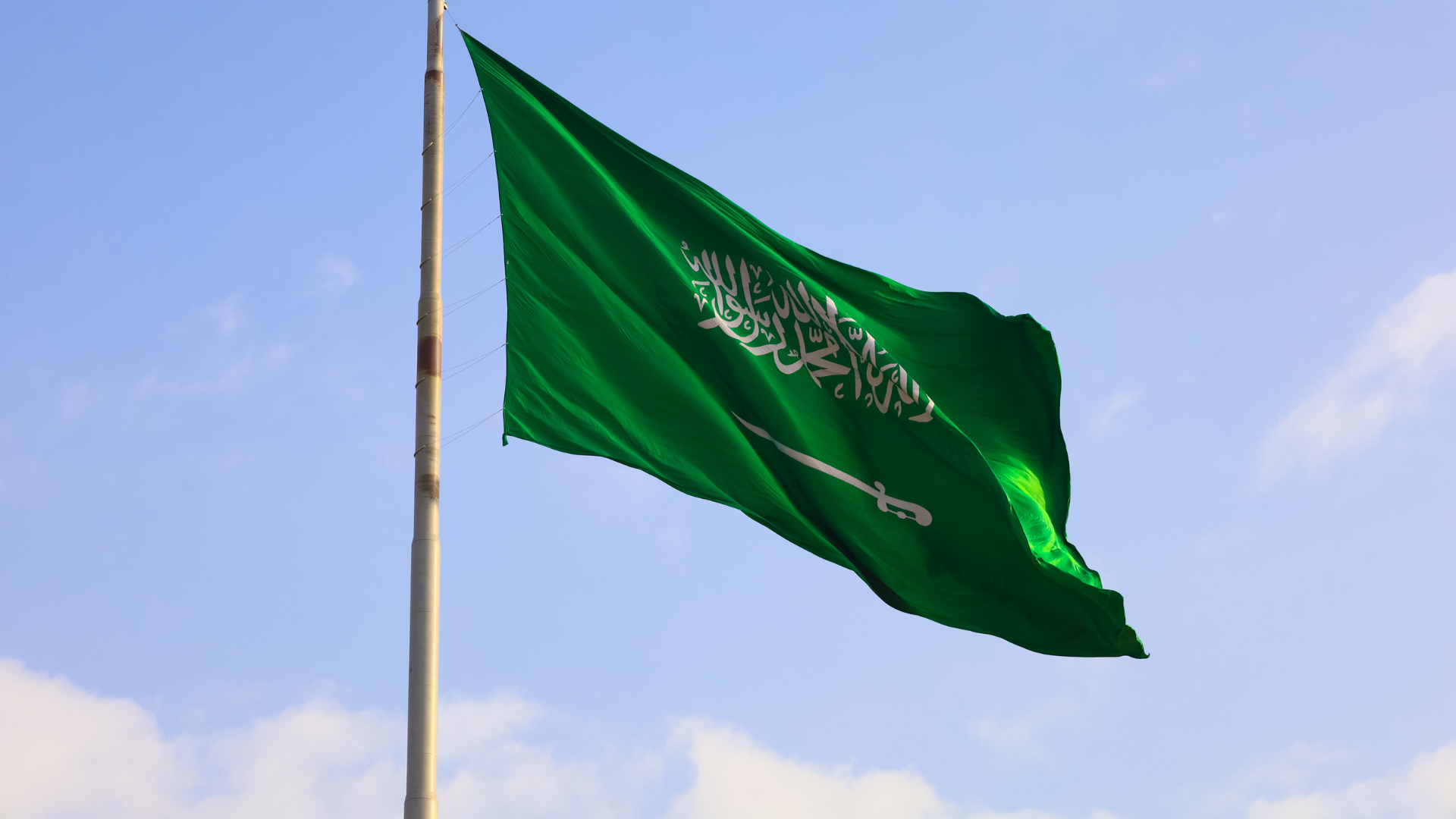 السعودية تتجه لزيادة استهلاك زيت الوقود مع تعطل إمدادات الغاز الصيفي