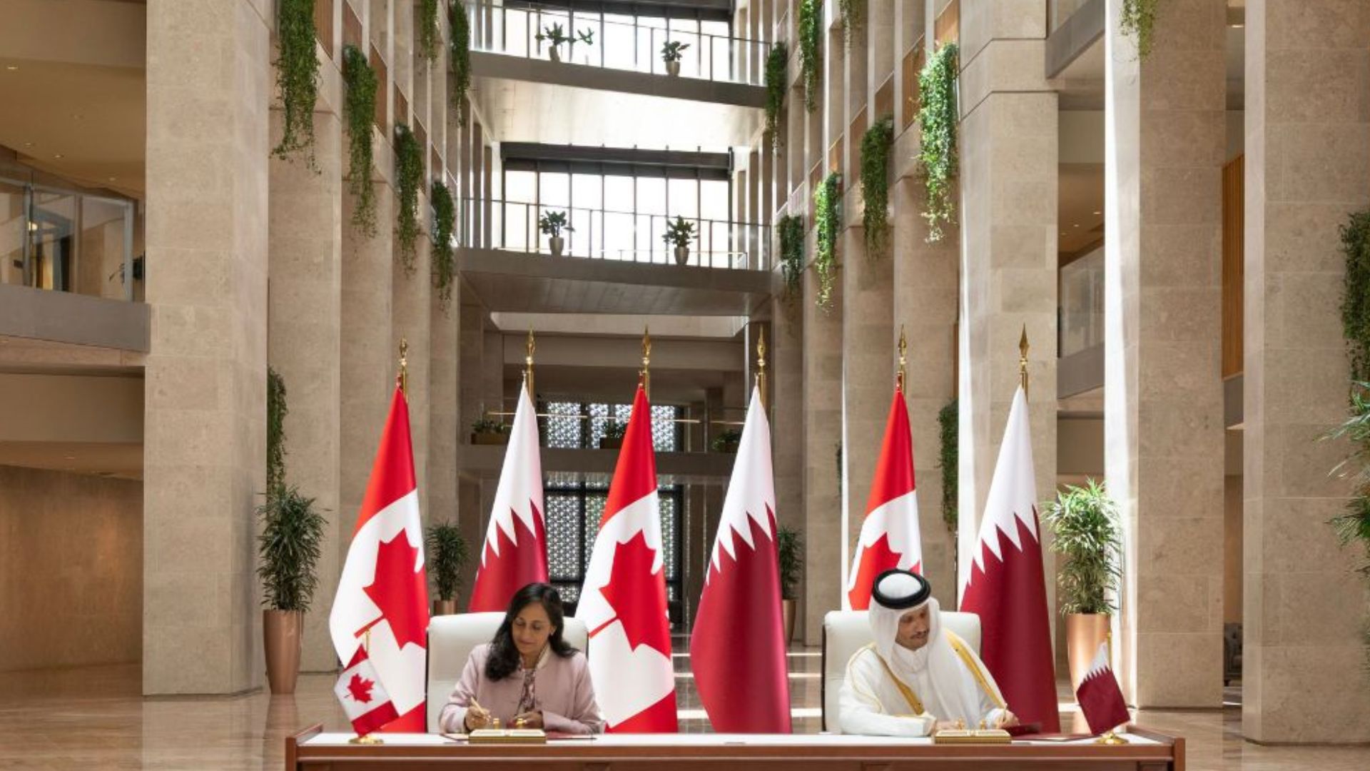 مذكرة تفاهم استراتيجية بين كندا وقطر لتعزيز الشراكة الثنائية