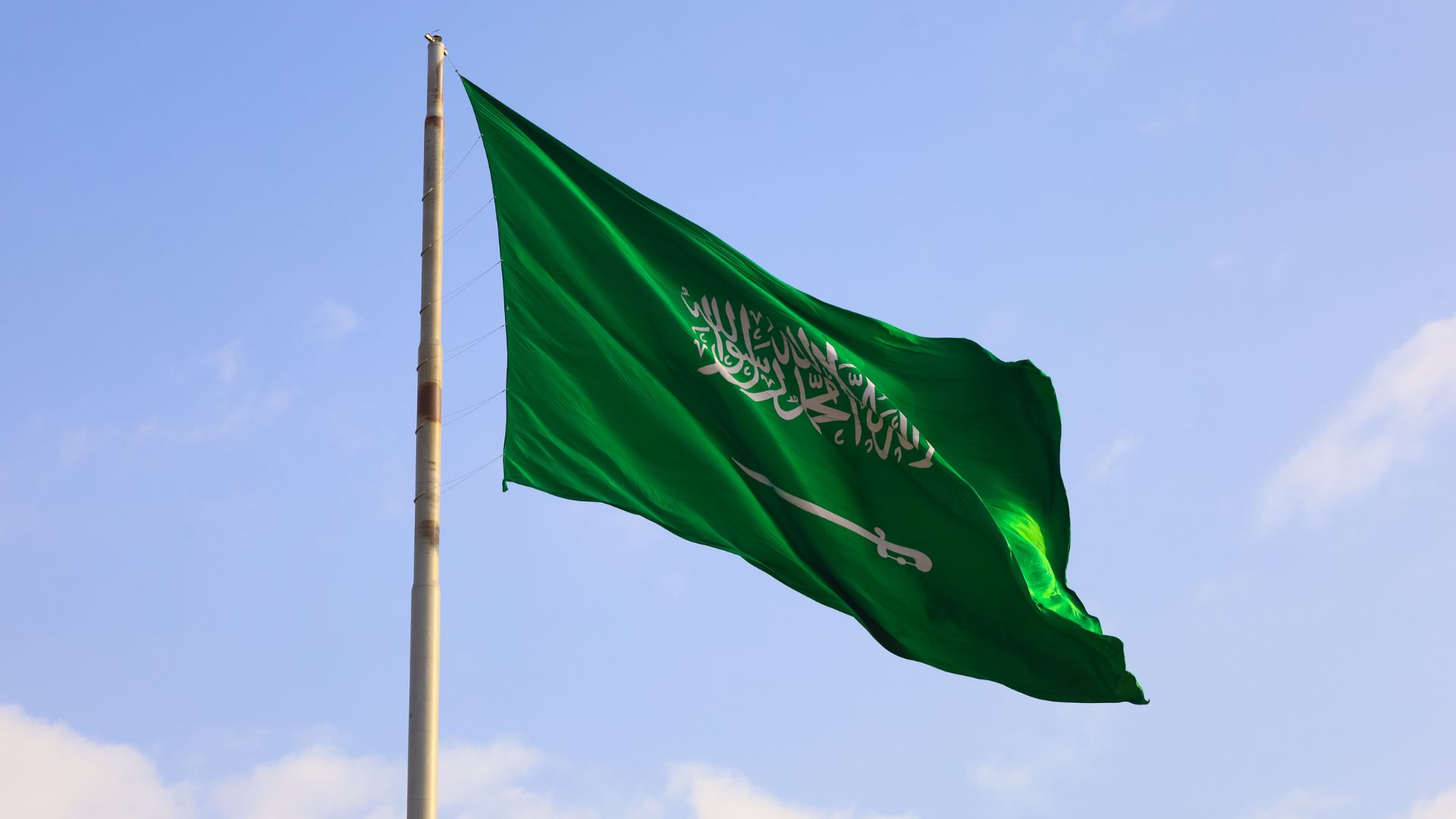 الموانئ السعودية توسّع حضورها الملاحي العالمي