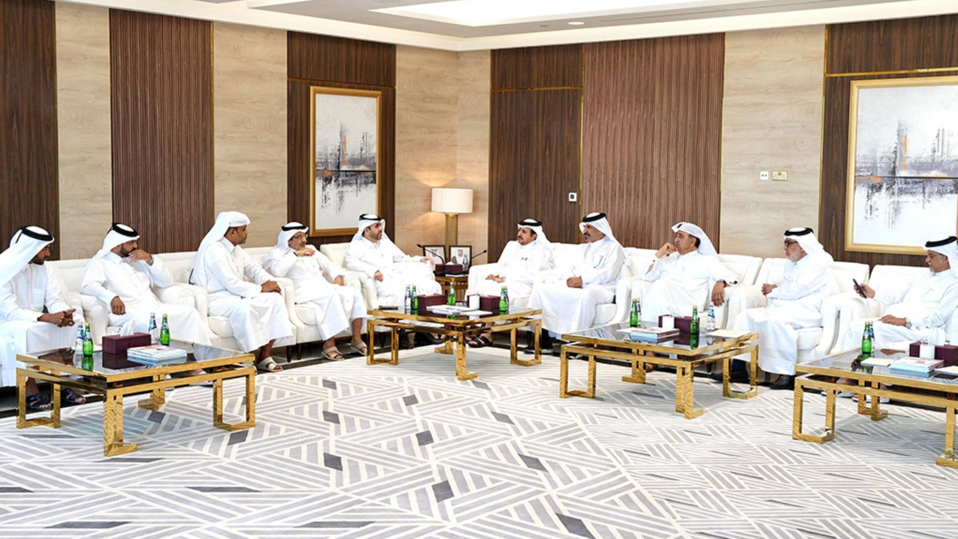 لقاء بين الهيئة العامة لتنظيم القطاع العقاري وغرفة قطر لدعم المستثمرين