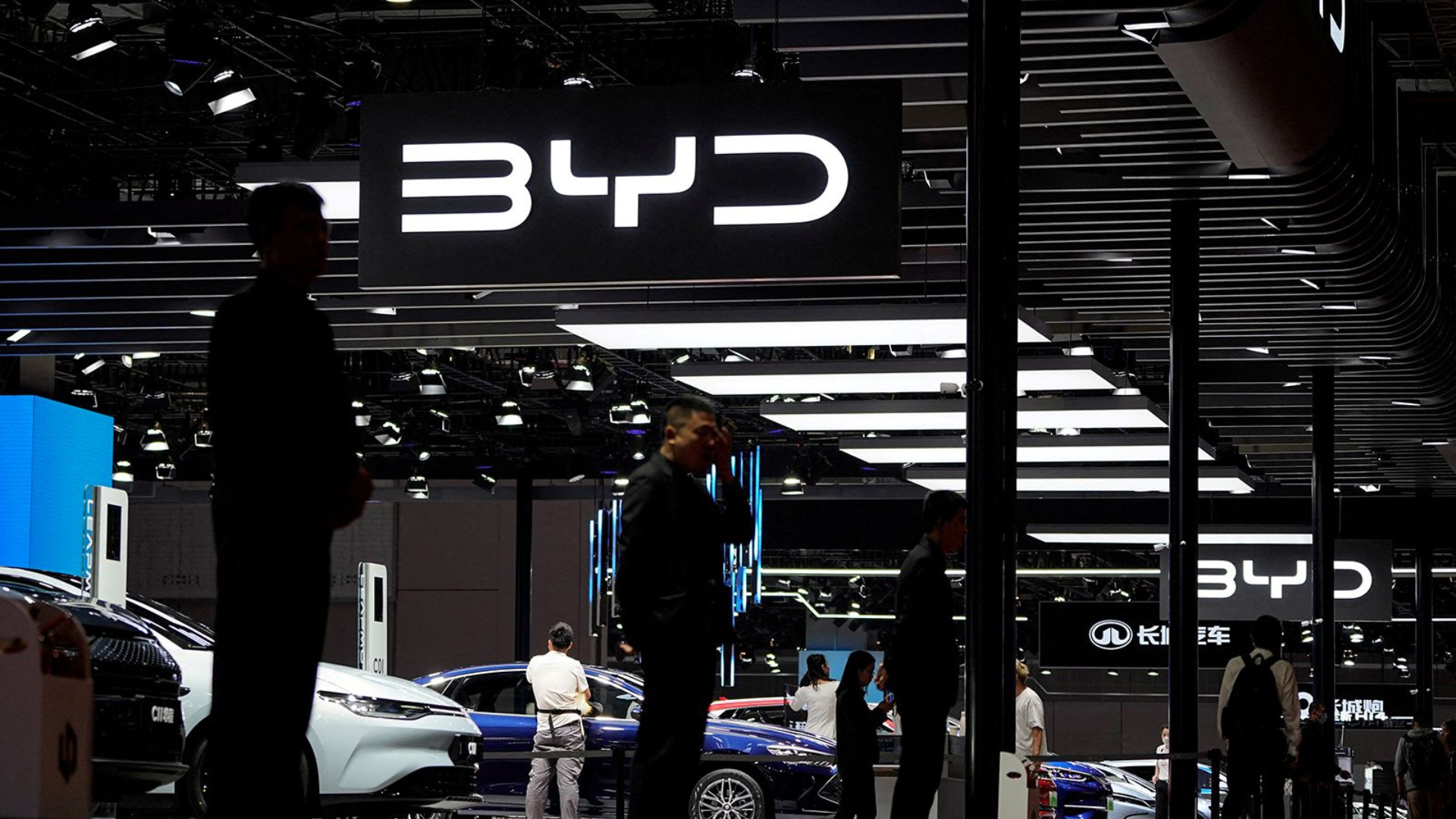 شركة BYD توسّع سوق السيارات الكهربائية في الصين مستمر رغم تباطؤ المبيعات