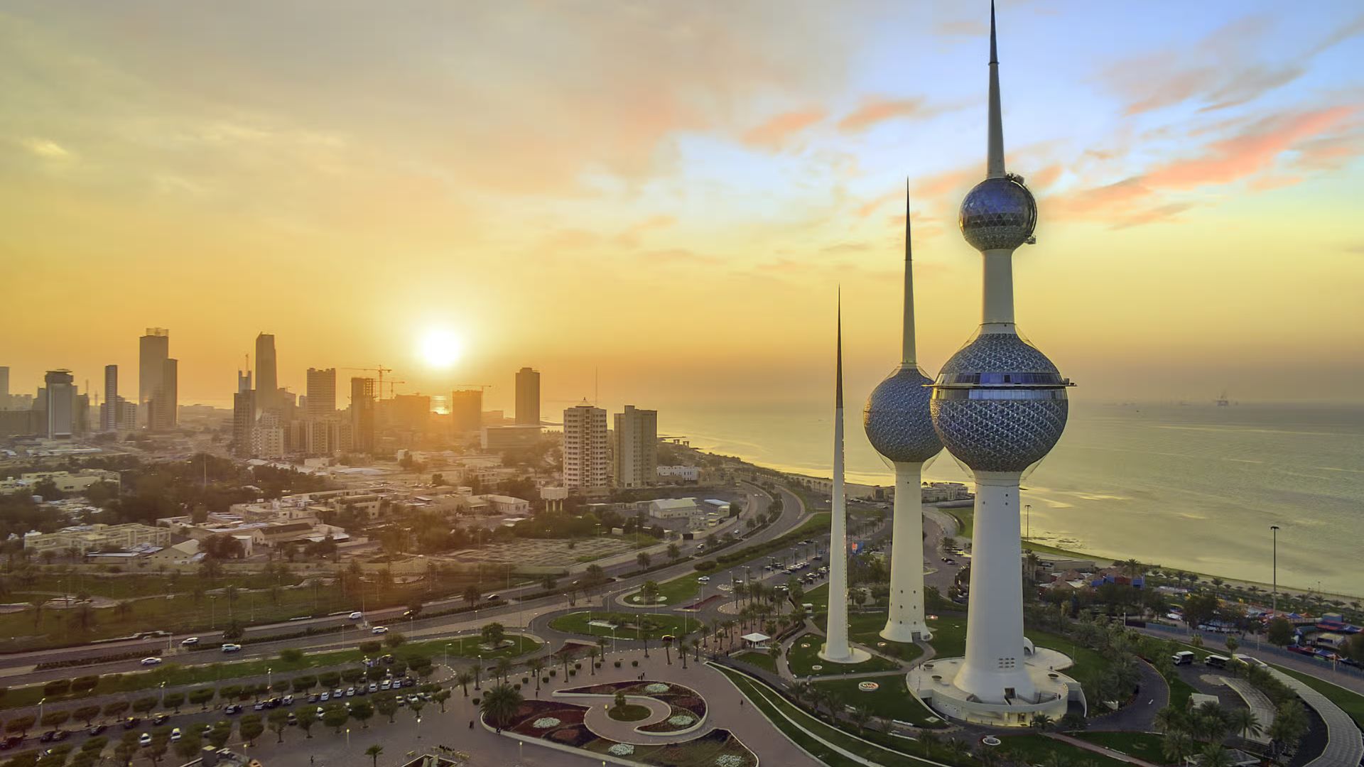 الكويت تقر إقامة 15 عاماً للمستثمرين الأجانب لتعزيز تدفقات الاستثمار