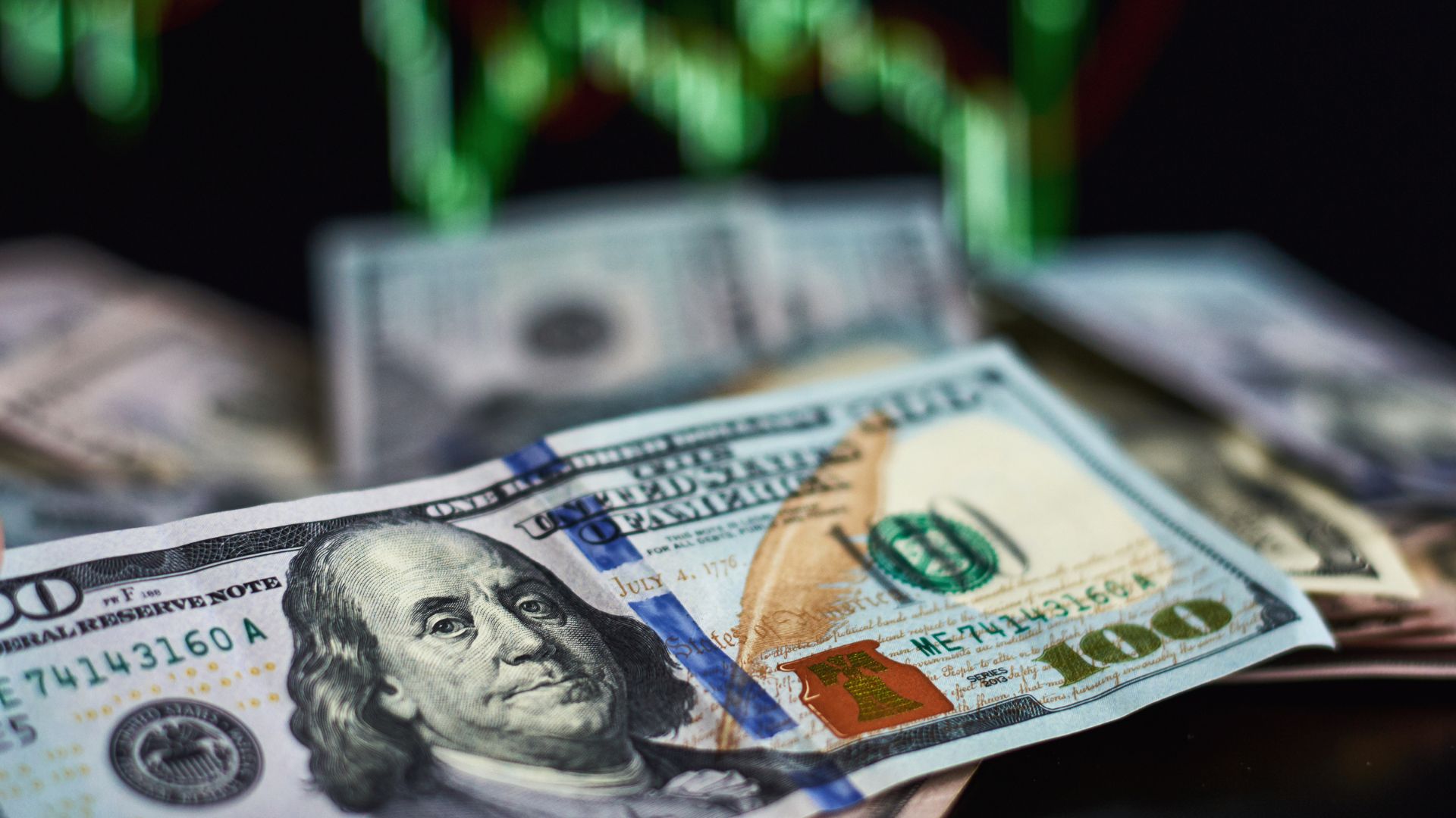 الدولار يصعد بعد تثبيت الفدرالي الأميركي أسعار الفائدة