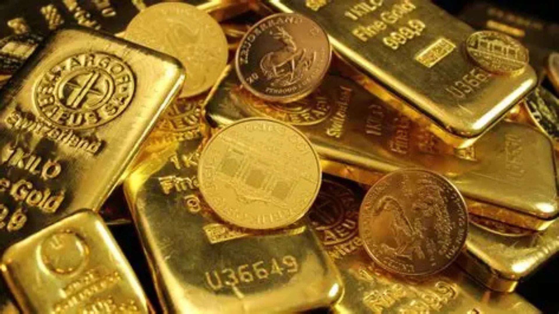 ارتفاع أسعار الذهب مع تراجع الدولار رغم خسائر أسبوعية