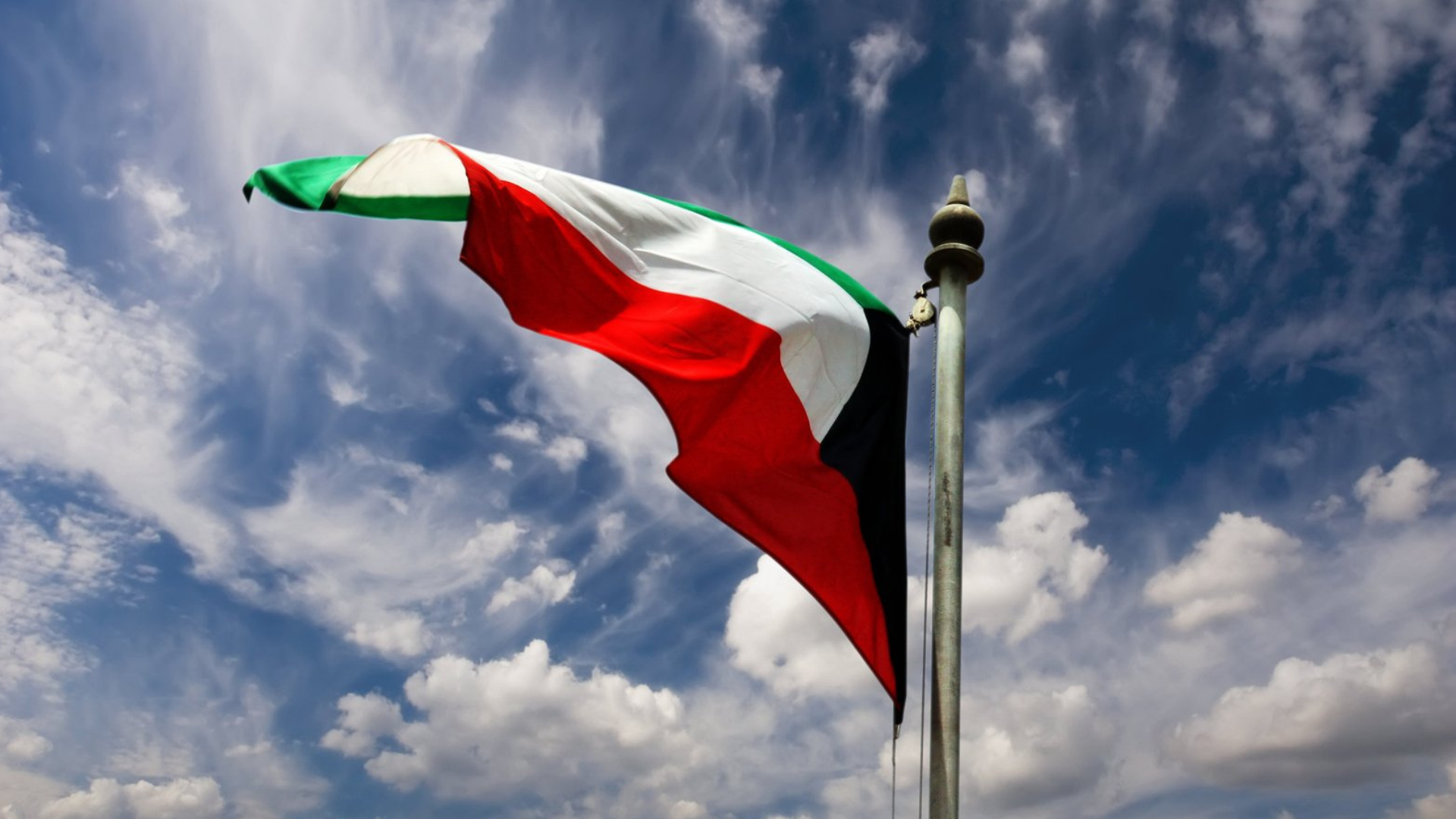 الكويت تخفض أسعار بيع خامها إلى آسيا لشحنات أغسطس