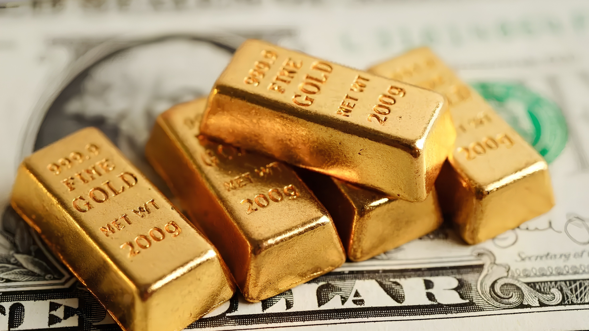 الذهب يتراجع إلى 3,981 دولاراً للأوقية مواصلاً خسائره