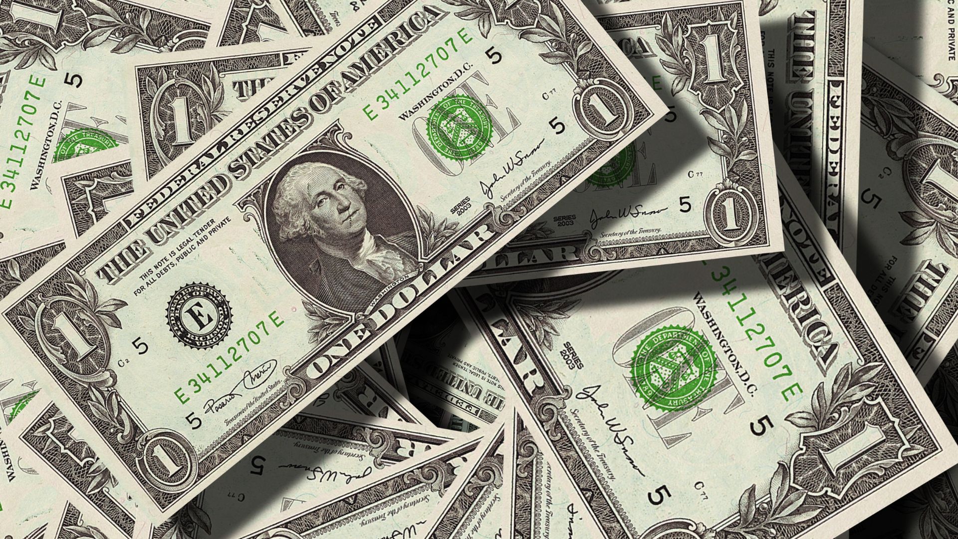 الدولار يتجه لأكبر تراجع أسبوعي منذ أسابيع مع تباطؤ التضخم الأمريكي