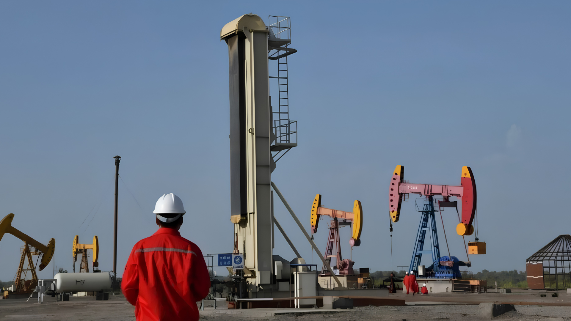 تراجع صادرات الصين من المنتجات النفطية المكررة 18% خلال يونيو