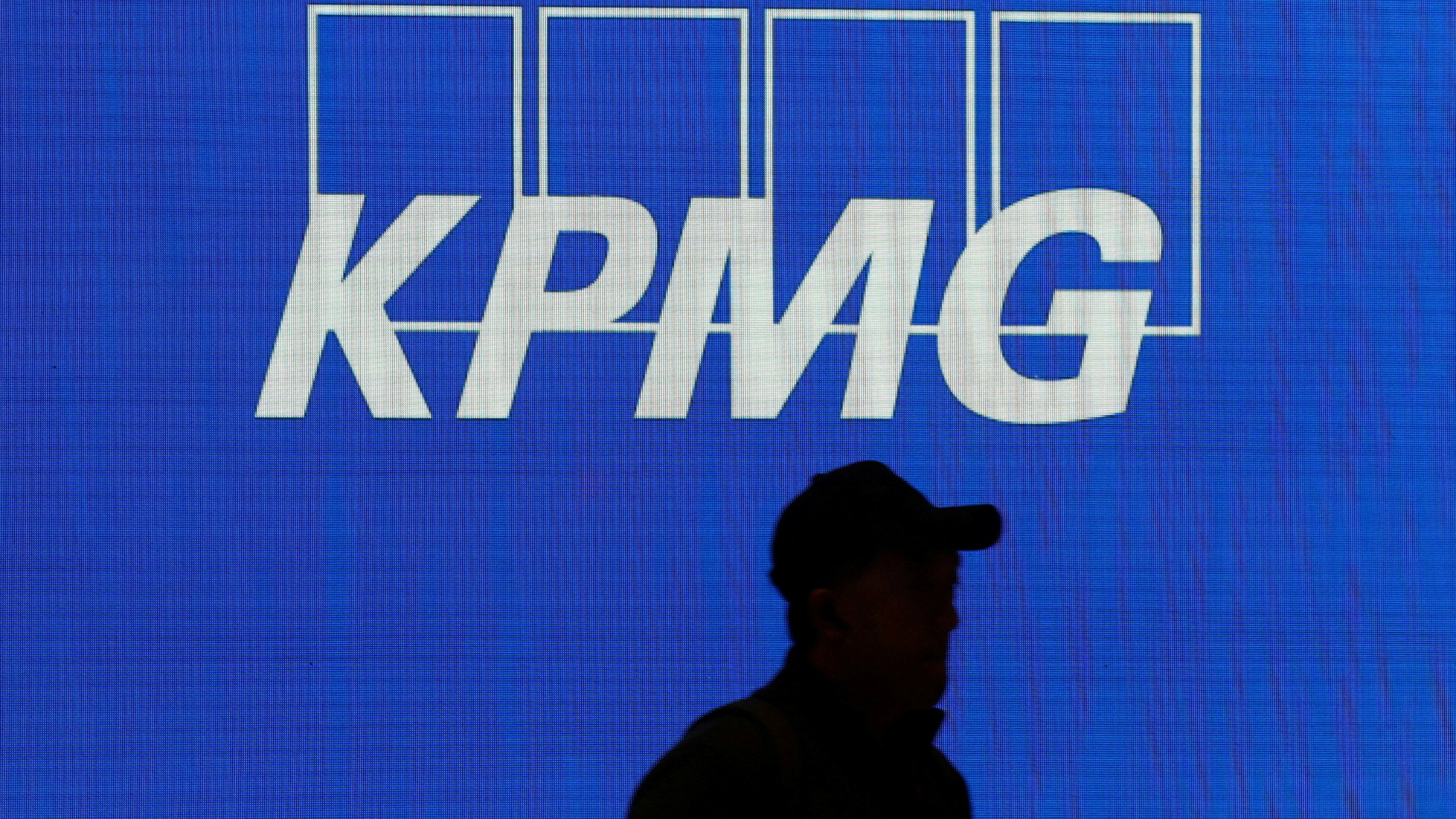 استقالات وبلاغات جديدة تزيد الضغوط على KPMG Australia