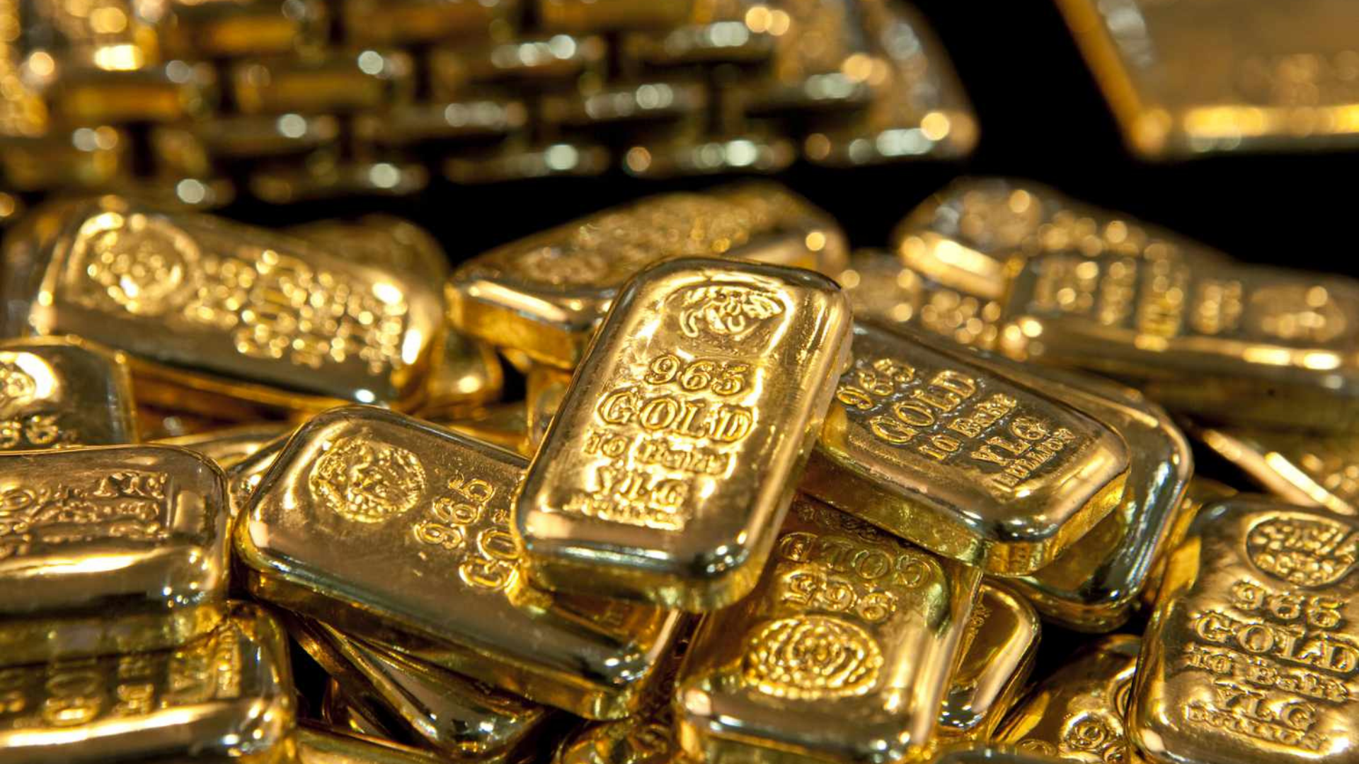 الذهب يواصل التعافي للأسبوع الثاني على التوالي بارتفاع بنسبة 0.9%