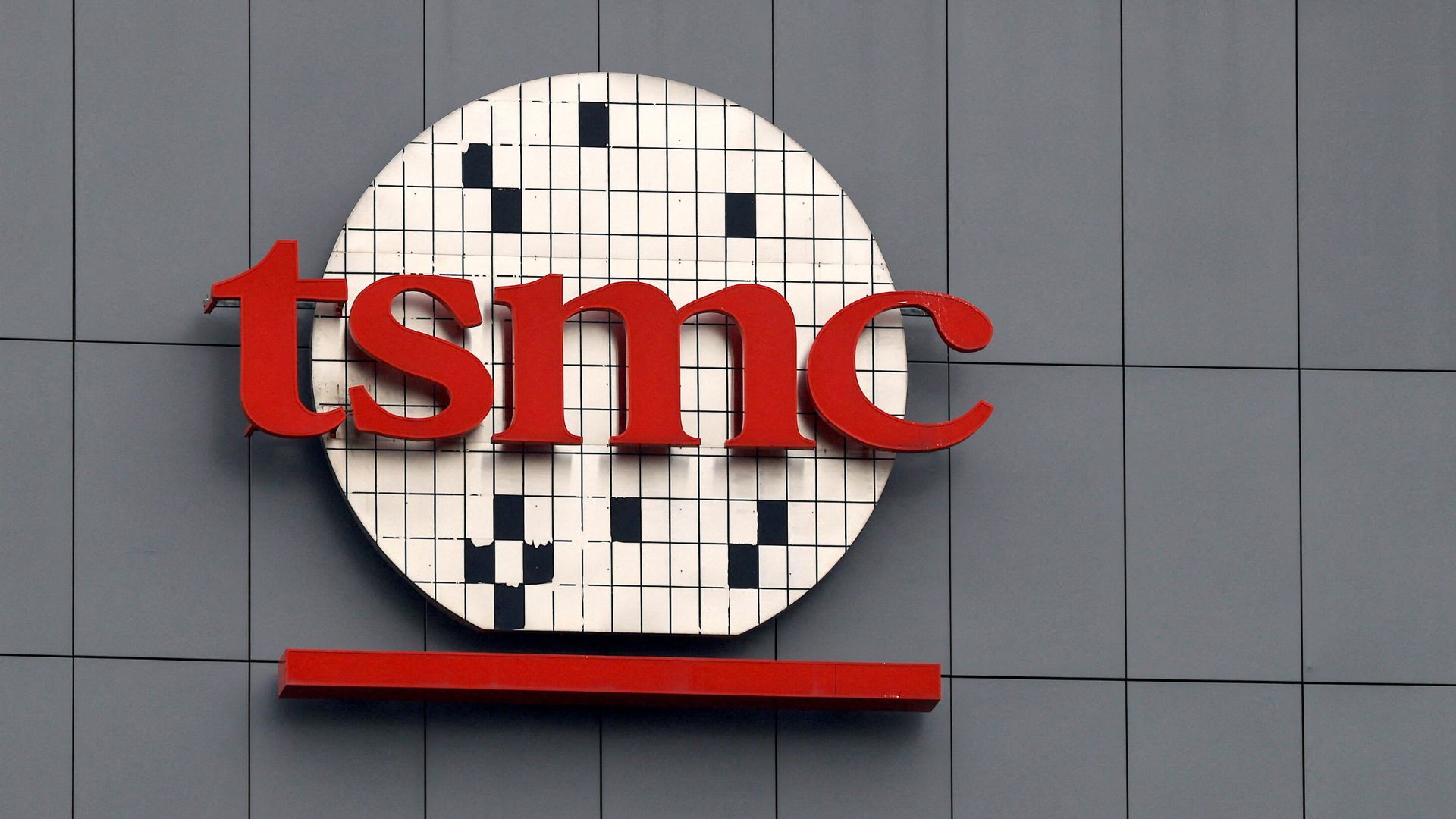 "TSMC" تسجل إيرادات قياسية في أغسطس بدعم من الطلب على رقائق الذكاء الاصطناعي 