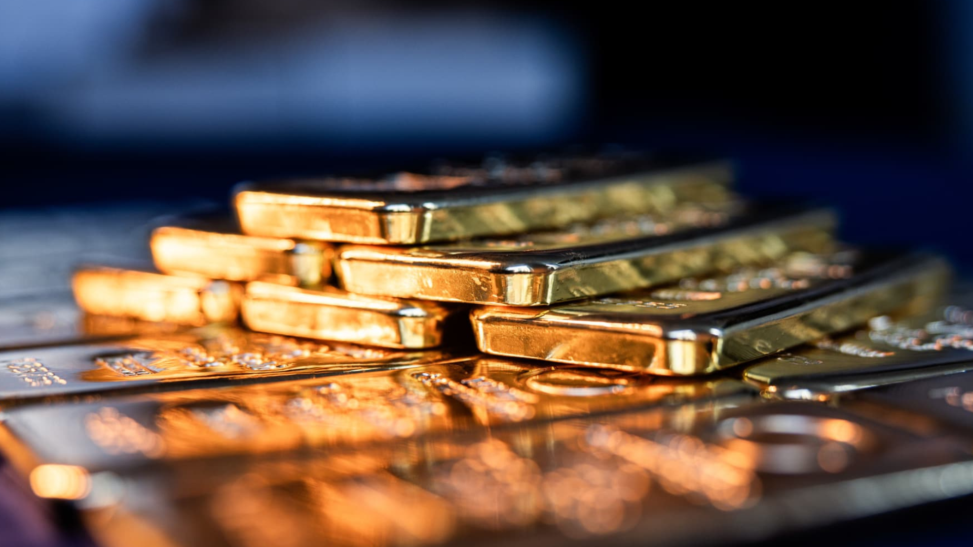 الذهب يحافظ على استقراره مع ترقب المستثمرين قرار الفائدة الأمريكية
