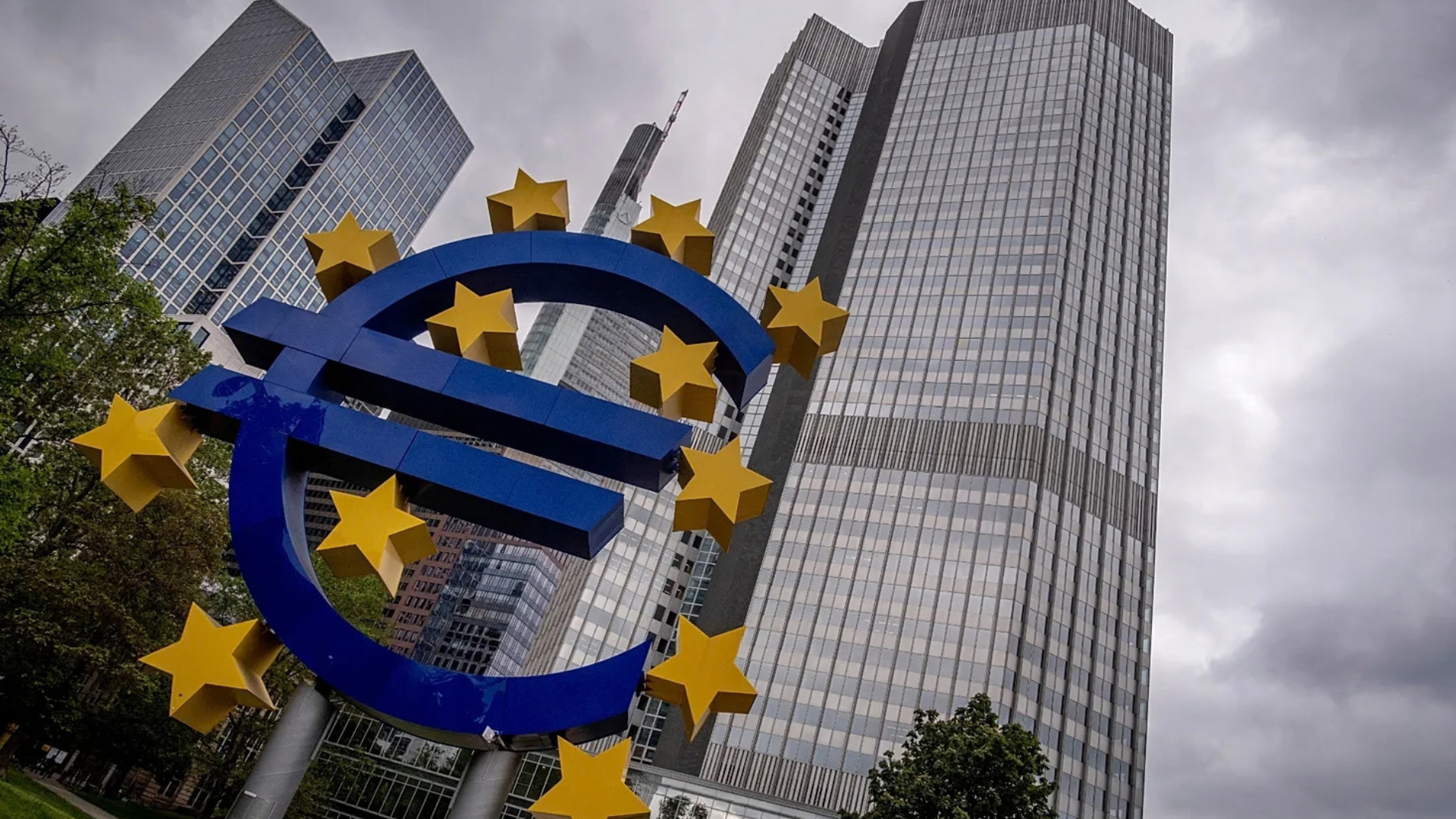 البنك الأوروبي لإعادة الإعمار والتنمية يخفض توقعات نمو العراق ولبنان بسبب الحرب
