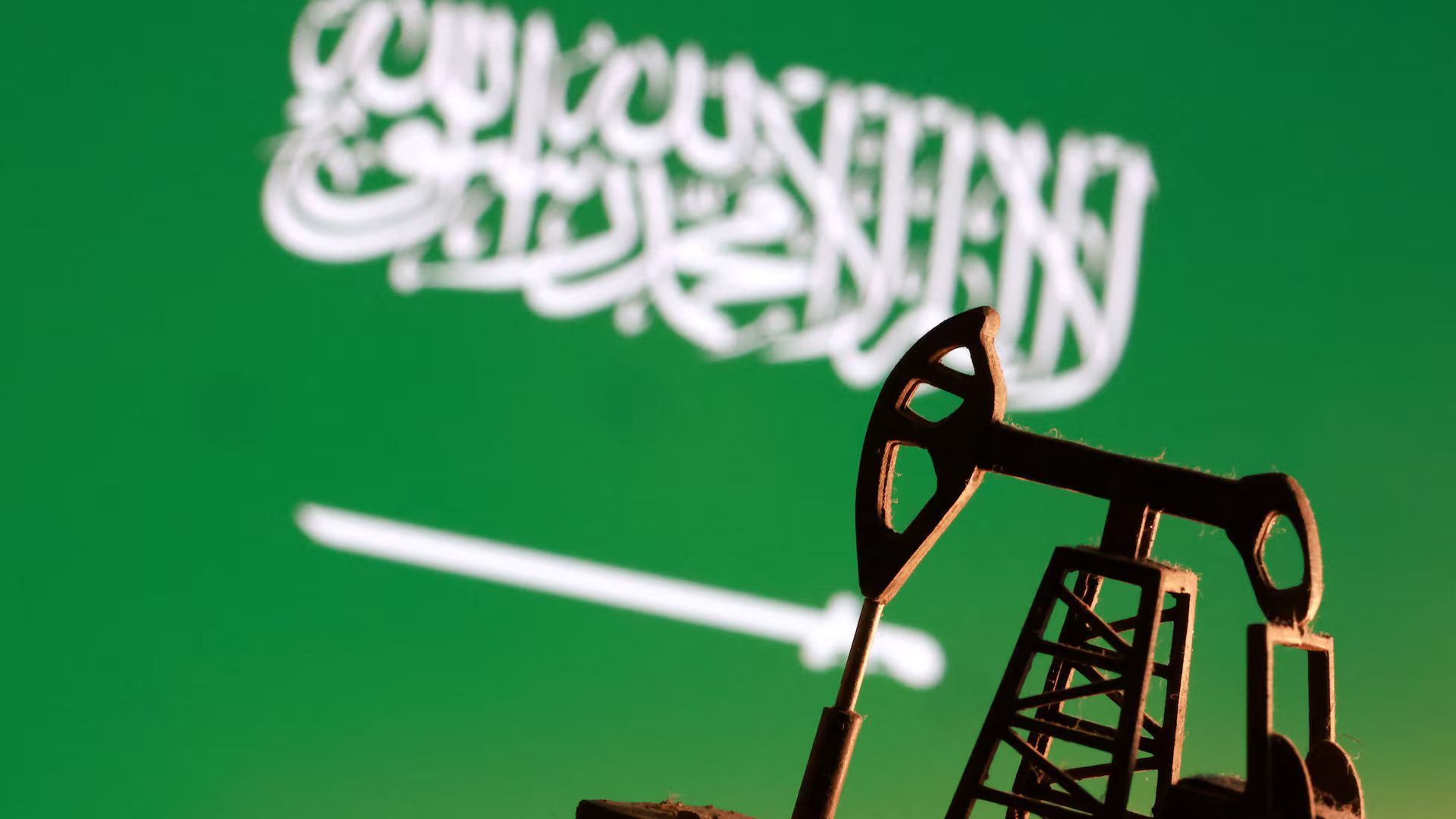 صادرات النفط السعودية ترتفع إلى أعلى مستوياتها منذ سبعة أشهر