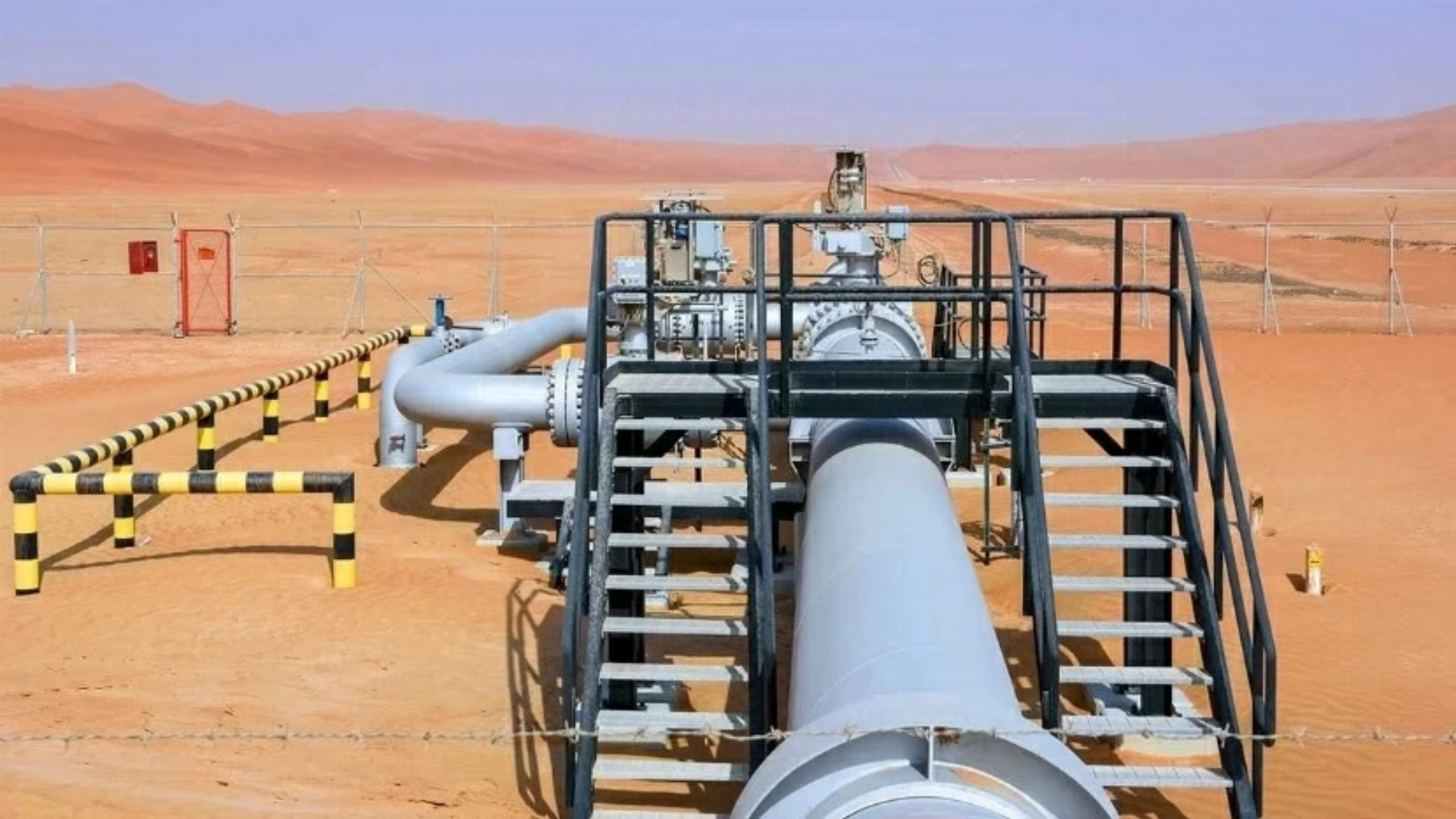 السعودية تعاود تصدير النفط عبر خط أنابيب "شرق-غرب"