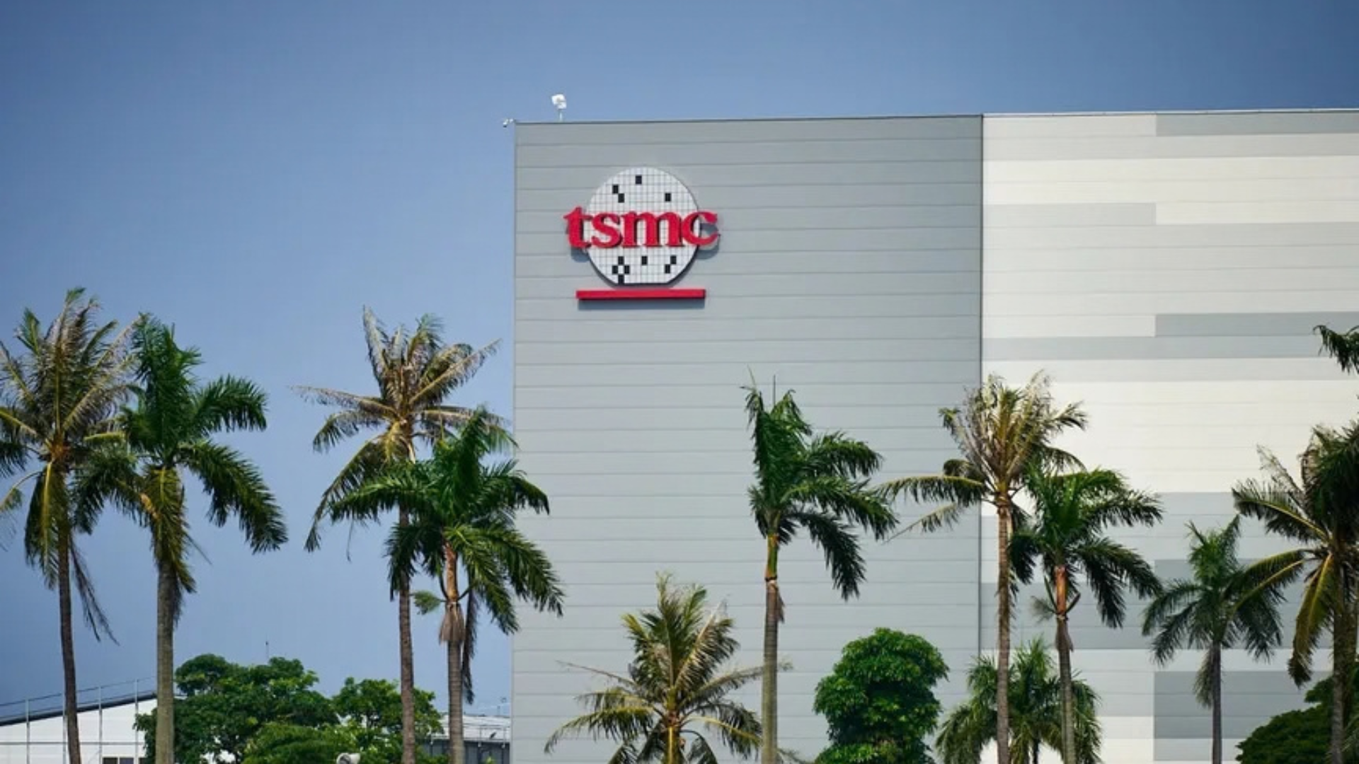 إيرادات "TSMC" الفصلية تقفز 51% بدعم الطلب على رقائق الذكاء الاصطناعي