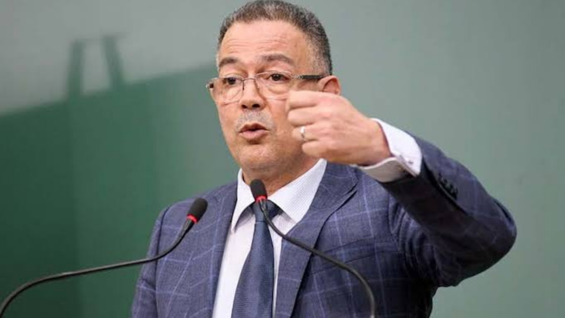 المغرب يعين فوزي لقجع وزيرا للاقتصاد والمالية في "حكومة المونديال"