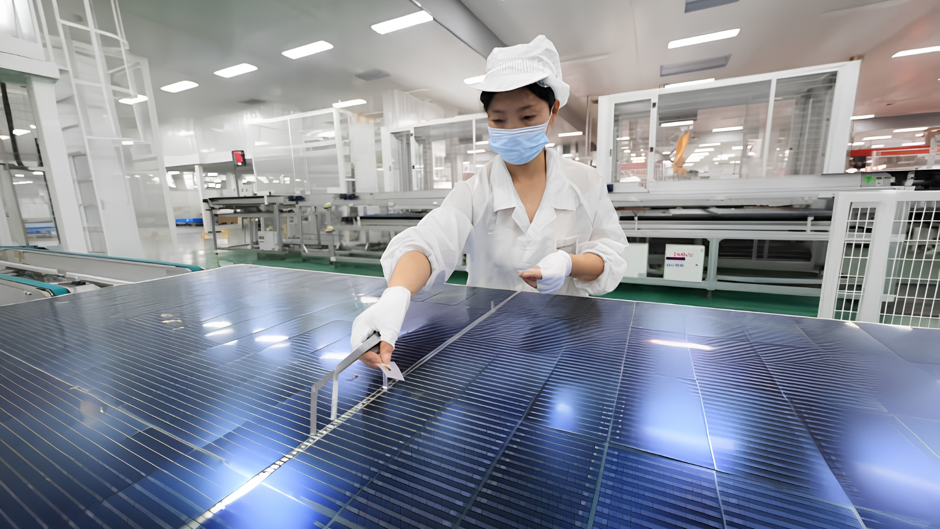 الصين تقيد تصدير تقنيات الألواح الشمسية