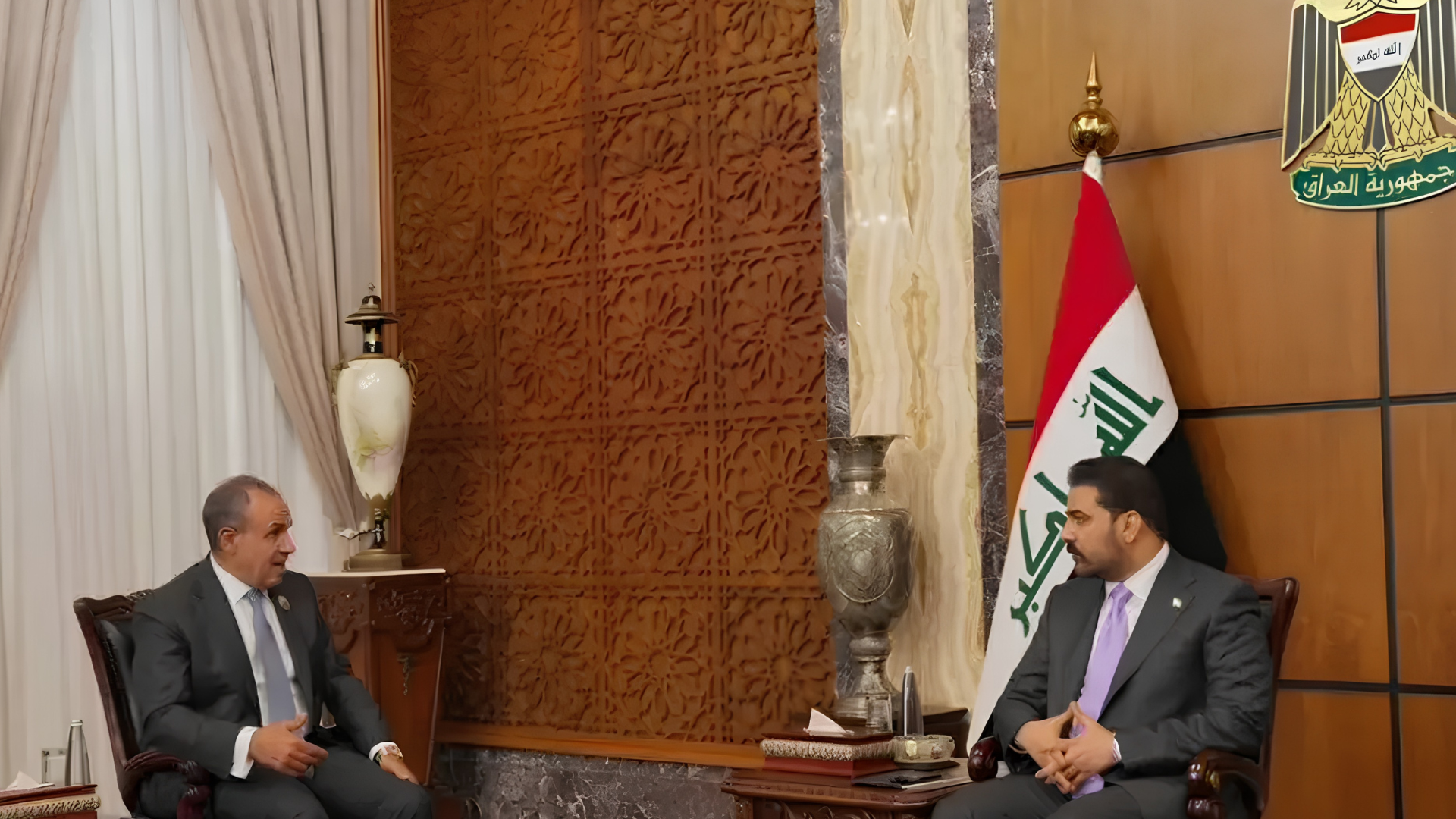 مصر تسرّع مشروعات الربط الكهربائي والنفطي مع العراق والأردن